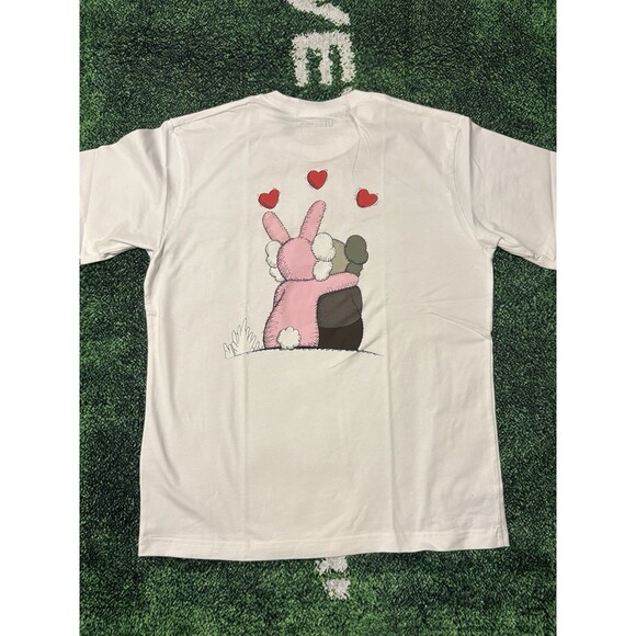 Size Small - UNIQLO KAWS x Andy Warhol Graphic 476350 Tee - Picture 1 of 4